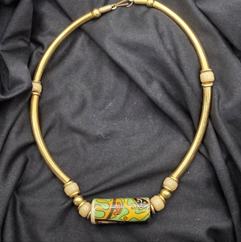 Memphis Style Torque Necklace